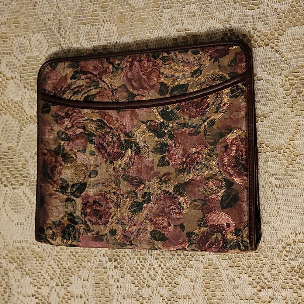 Floral Zippered Deluxe Binder
